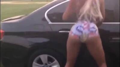 Sunni D TWERK - She BAD AF - icpvid.com