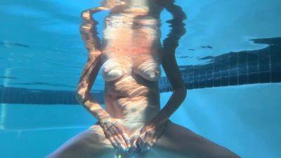 Gilf Next Door In Swimming Pool - upornia