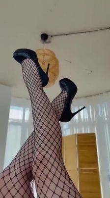 #Highheels #Blackheels #Stokings #View #Longlegs - Sex Cam - hotmovs.com