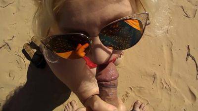 Blowjob On Beach - upornia